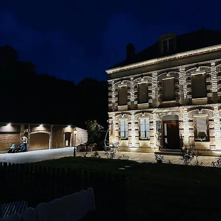 Espace Piscine Et Des Cortins ゲストハウス Dierrey-Saint-Julien